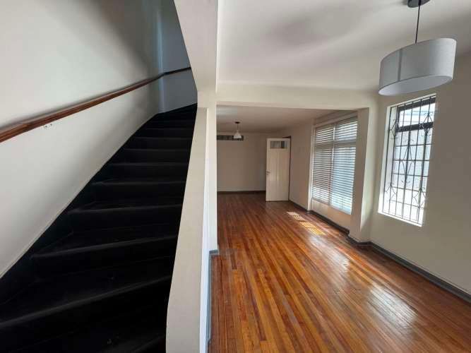 Casa 2 pisos a 2 cuadras plaza de Armas de Chillán