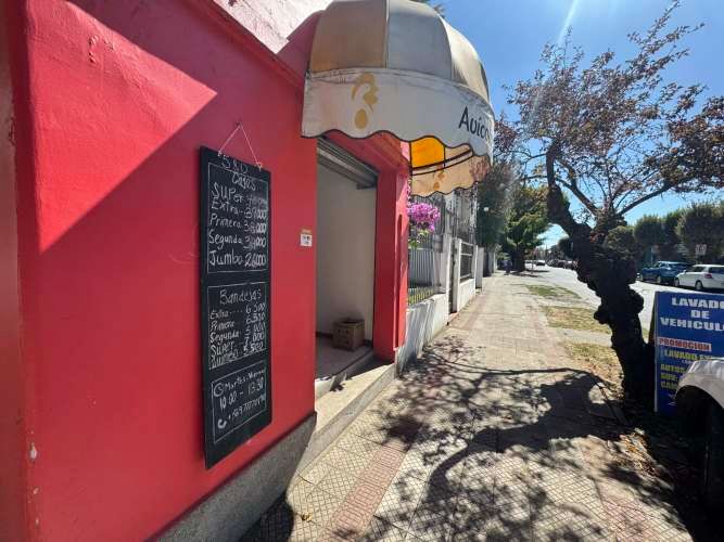 Casa 2 pisos a 2 cuadras plaza de Armas de Chillán