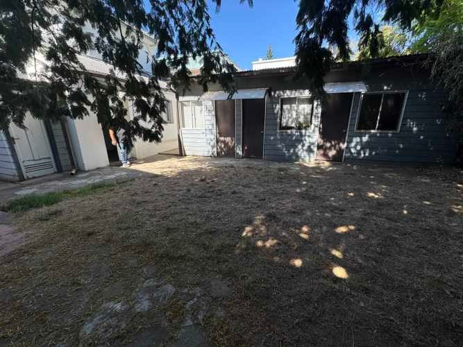 Casa 2 pisos a 2 cuadras plaza de Armas de Chillán