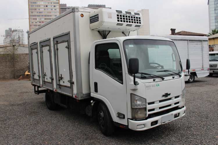 Camion Chevrolet Nkr 612 año 2012 con Furgon Termico y Equipo de Frio