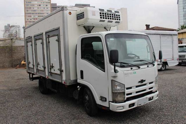 Camion Chevrolet Nkr 612 año 2012 con Furgon Termico y Equipo de Frio
