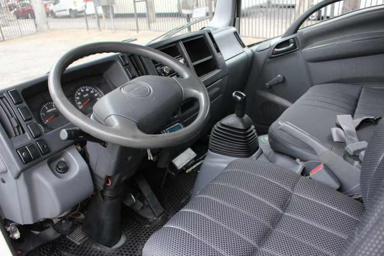 Camion Chevrolet Nkr 612 año 2012 con Furgon Termico y Equipo de Frio