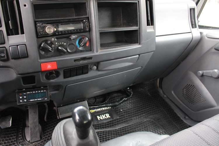 Camion Chevrolet Nkr 612 año 2012 con Furgon Termico y Equipo de Frio