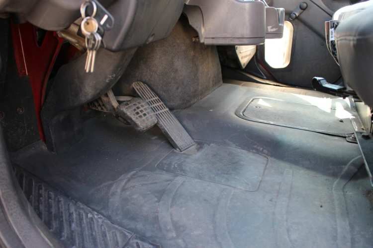 Camion Freightliner m2 106 año 2010 Carroceria Bebidas