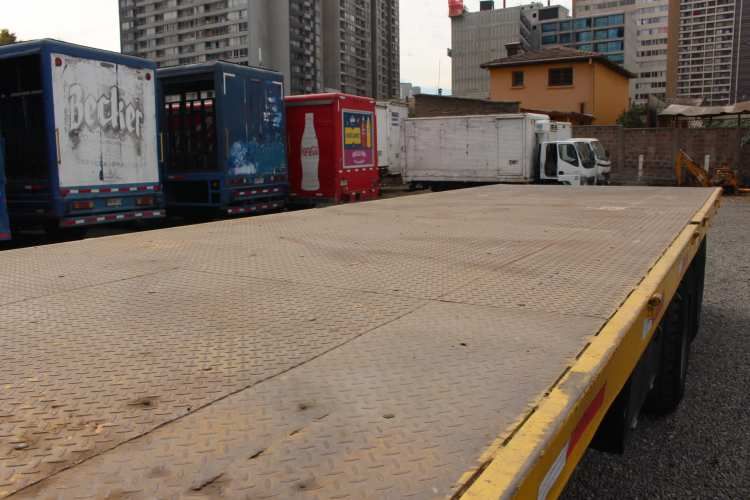 Camion Mercedes Atego 1725 año 2008 Plano Doble Puente Litera