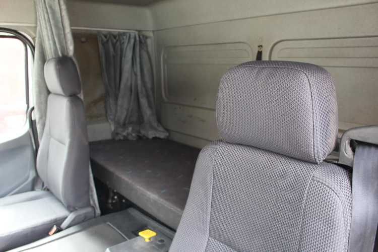 Camion Mercedes Atego 1725 año 2008 Plano Doble Puente Litera