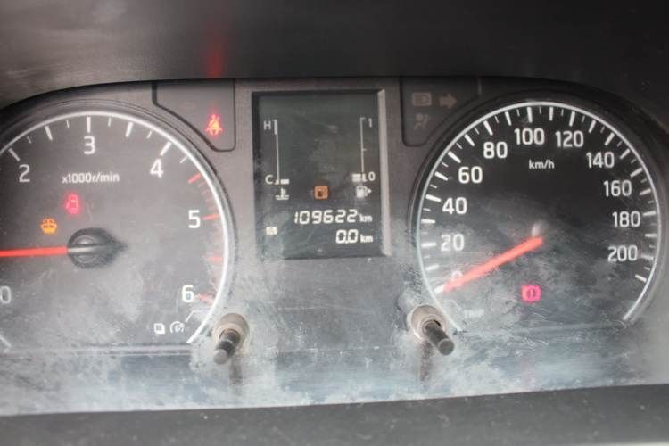 Furgon Nissan Nv350 URVAN año 2021