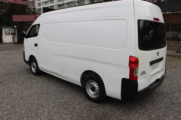 Furgon Nissan Nv350 URVAN año 2021