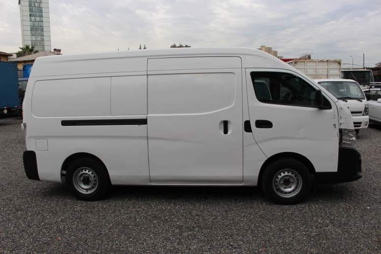 Furgon Nissan Nv350 URVAN año 2021