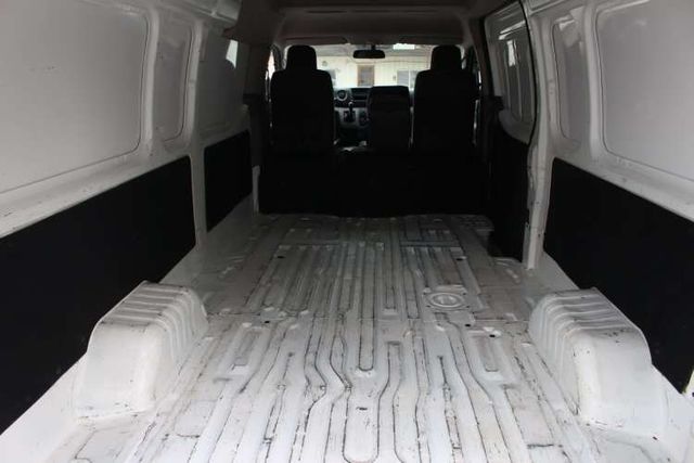 Furgon Nissan Nv350 URVAN año 2021