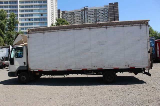Camion Ford Cargo 915 año 2006 Furgon 44 m3 con Plataforma Carga