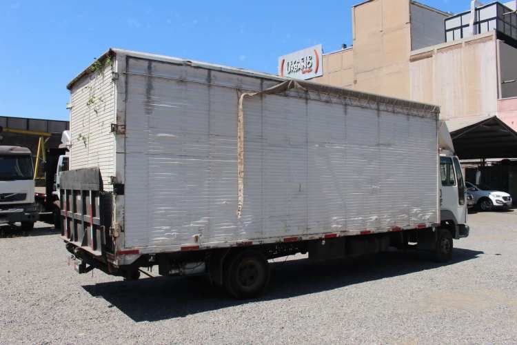 Camion Ford Cargo 915 año 2006 Furgon 44 m3 con Plataforma Carga