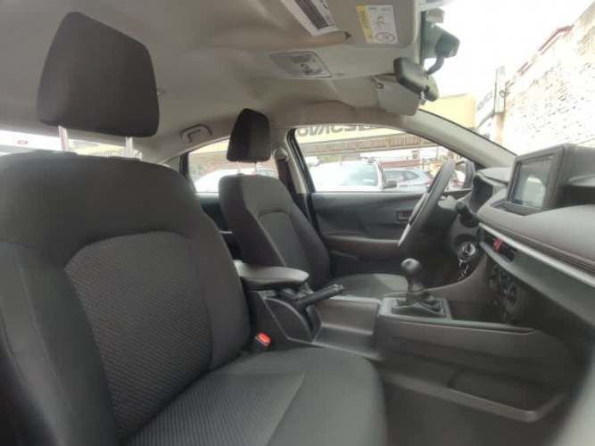 Toyota Yaris Sd Mt 2024