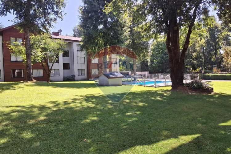 Se vende departamento amoblado 1d/1b/e. pucón