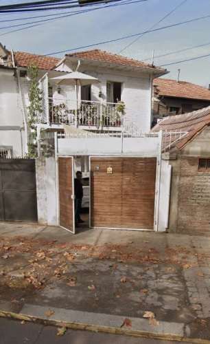 Vende Casa En Ñuñoa, 5 Departamentos Interiores