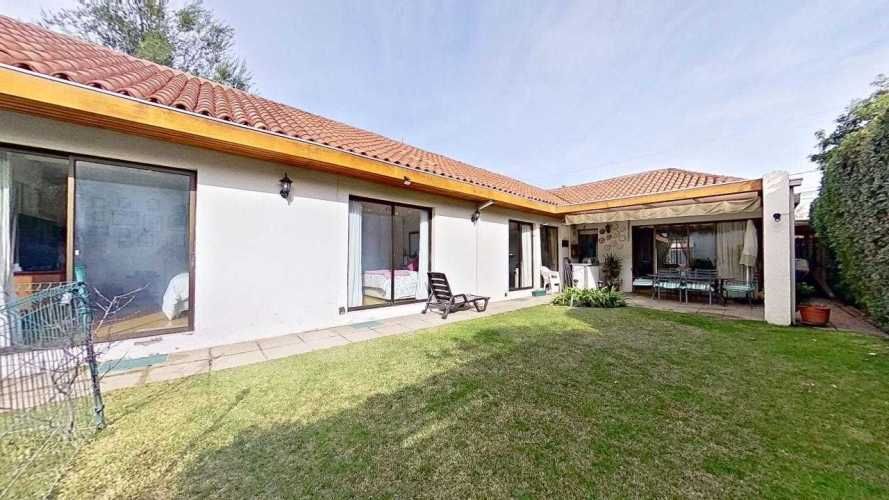 Amplio terreno // Conectividad (88726)