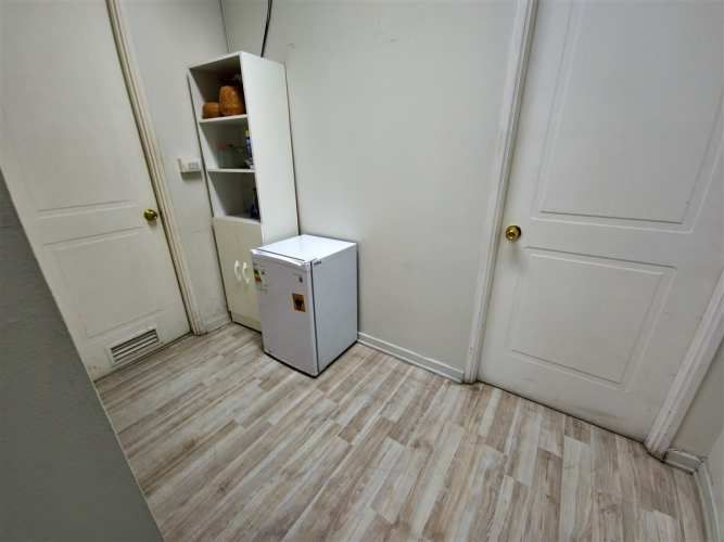 OFICINA Compañia con Teatinos