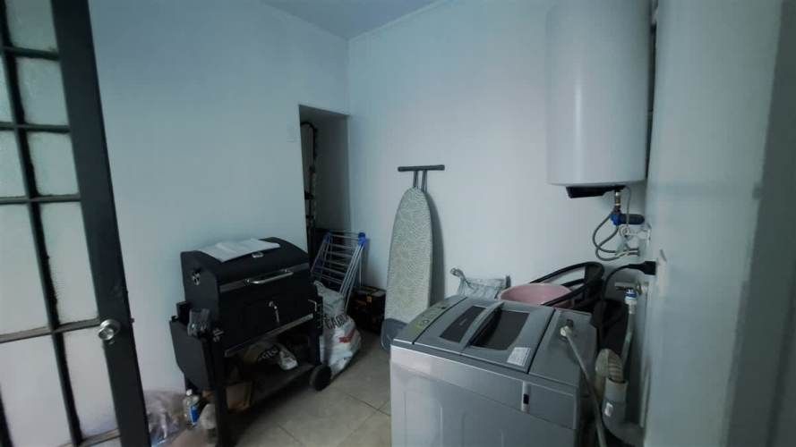 CASA Republica/Domeyco / Se vende propiedad con 2 casas independientes total 4 habitaciones 2 baños patio interior