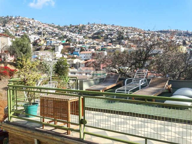 VENTA HOTEL, SPA, RESTAURANT EN CERRO FLORIDA, VALPARAÍSO