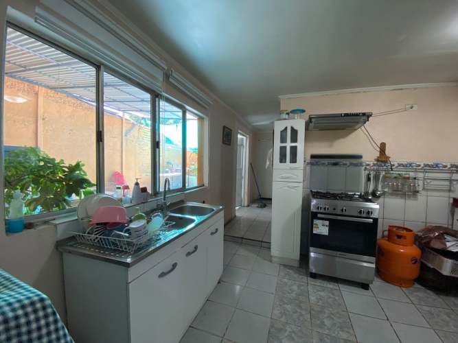 CASA CON AMPLIO PATIO EN INDEPENDENCIA