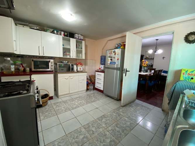 CASA CON AMPLIO PATIO EN INDEPENDENCIA