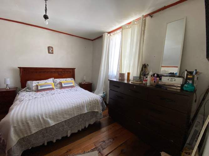 CASA CON AMPLIO PATIO EN INDEPENDENCIA