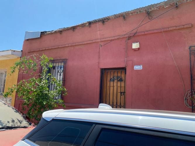 CASA CON AMPLIO PATIO EN INDEPENDENCIA