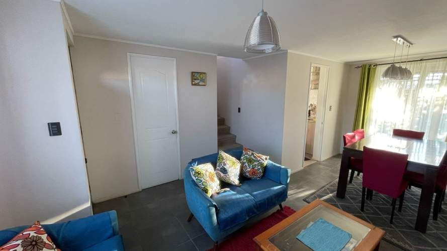 VENTA CASA EN CONDOMINIO FALDEOS DE NOS