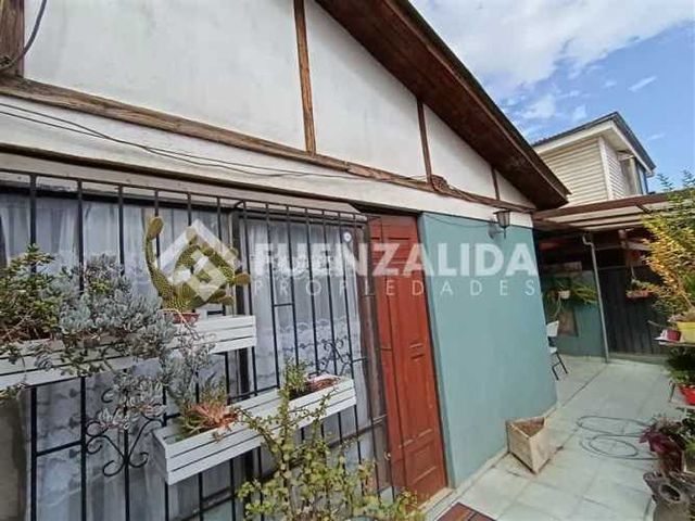 CASA SEGUNDA TRANSVERSAL CON VESPUCIO