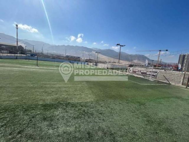 SE VENDE DERECHO A LLAVE EN COMPLEJO DEPORTIVO