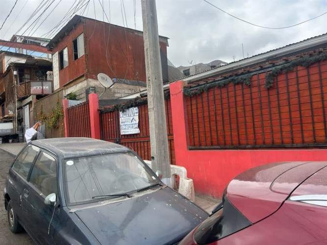 CASA Vilama 1084, Ref. Irarrazabal esquina Luis Cruz Martinez