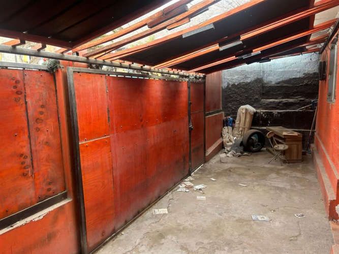 CASA Vilama 1084, Ref. Irarrazabal esquina Luis Cruz Martinez