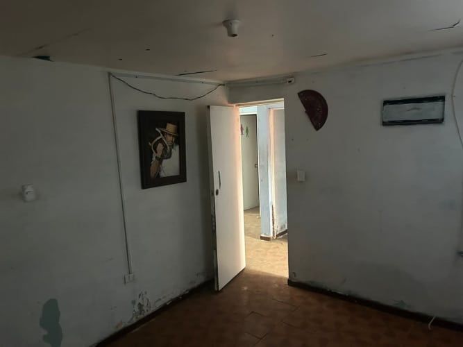 CASA Vilama 1084, Ref. Irarrazabal esquina Luis Cruz Martinez