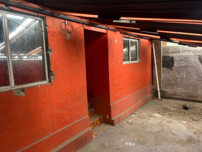 CASA Vilama 1084, Ref. Irarrazabal esquina Luis Cruz Martinez