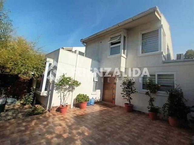 CASA EL ROSAL / AV. AMERICO VESPUCIO