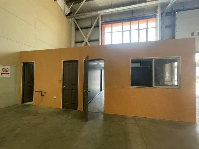 Bodega SE ARRIENDA GRAN BODEGA EN CAMINO INTERNACIONAL (CÓD. 483)