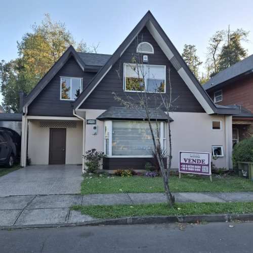 PRECIOSA CASA BARRIO LOS CONQUISTADORES