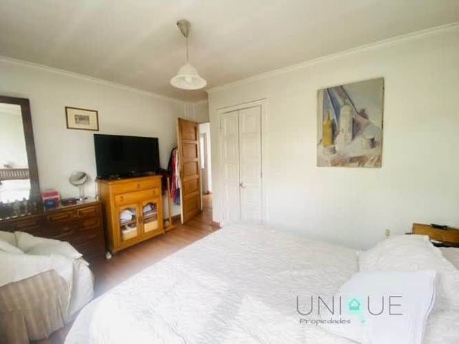 CASA Jaime Guzmán Errázuriz/ Campus Oriente