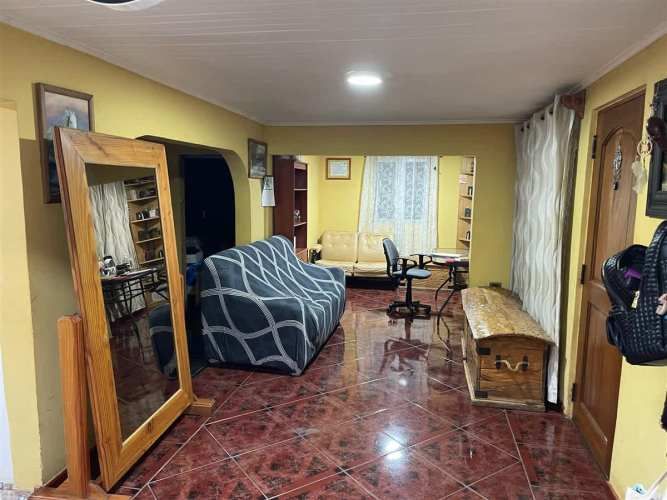 CASA Seguir por F-300 despues de la escuela Villa Florida