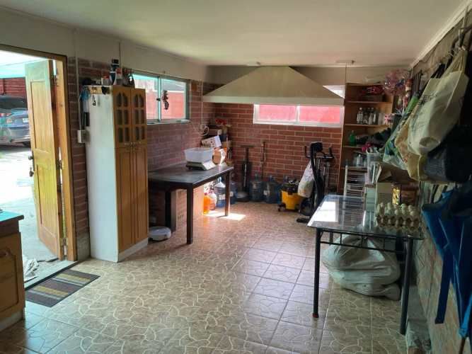 CASA Seguir por F-300 despues de la escuela Villa Florida