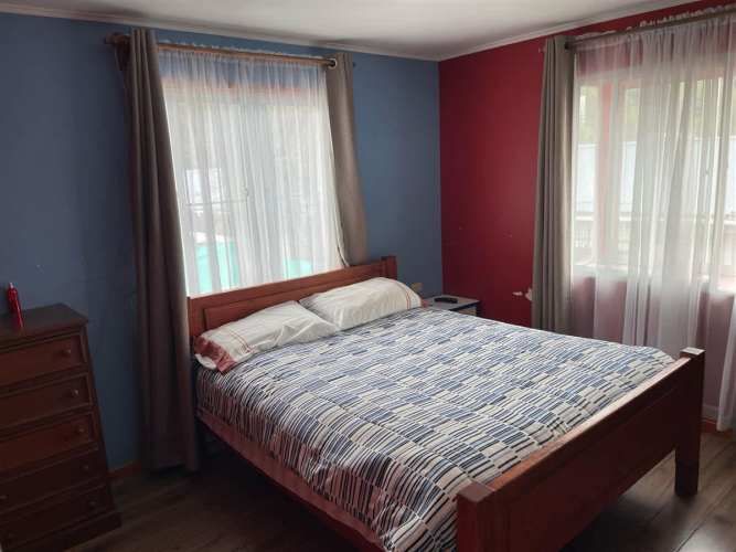 CASA Seguir por F-300 despues de la escuela Villa Florida