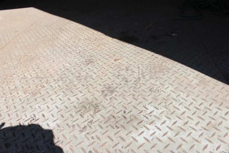 Camion Mitsubishi Fuso Canter 6.5 año 2014 con Furgon 109.000 Kms Full AC