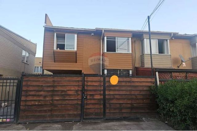 Acogedora casa en lampa