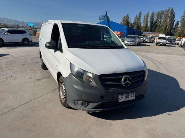 FURGON Marca MERCEDES BENZ Modelo VITO 111 CDI Año 2017