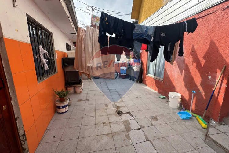 Gran casa negocio 5 deptos. en quinta normal