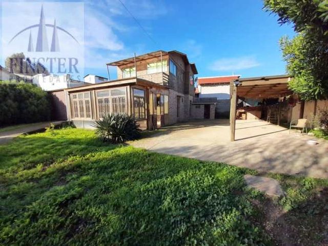 Finster Vende Espectacular Y Moderna Casa Vista Al Mar, Quin