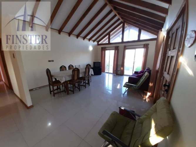 Finster Vende Impecable Casa, Terreno 1100m2 Ritoque Quinter