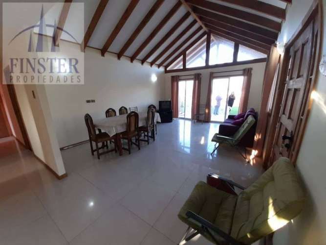 Finster Vende Impecable Casa, Terreno 1100m2 Ritoque Quinter