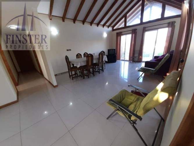 Finster Vende Impecable Casa, Terreno 1100m2 Ritoque Quinter