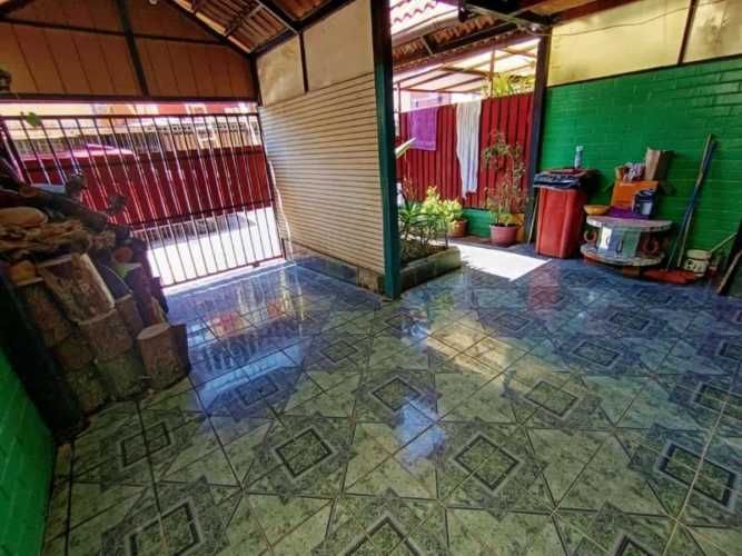 Casa En Venta En Peñaflor - Espaciosa Y Buen Estado - Pasaje